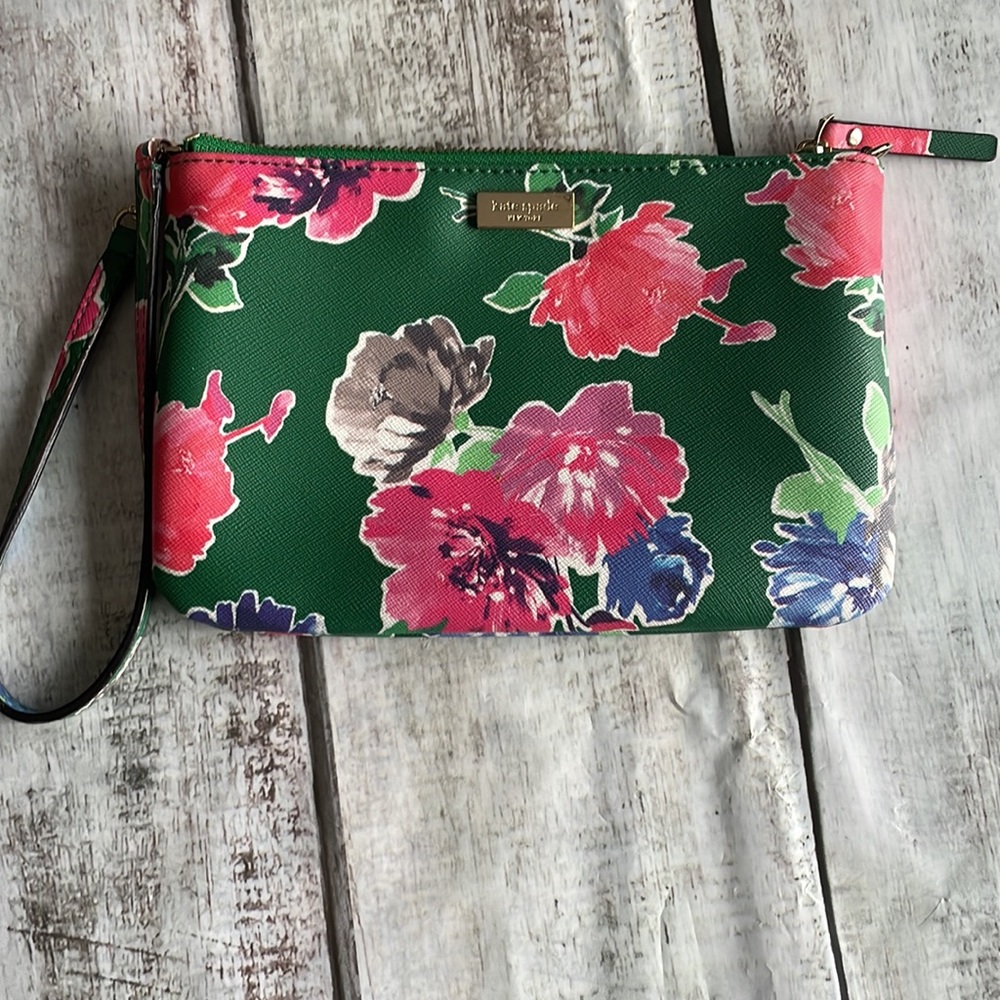 Kate spade wristlet